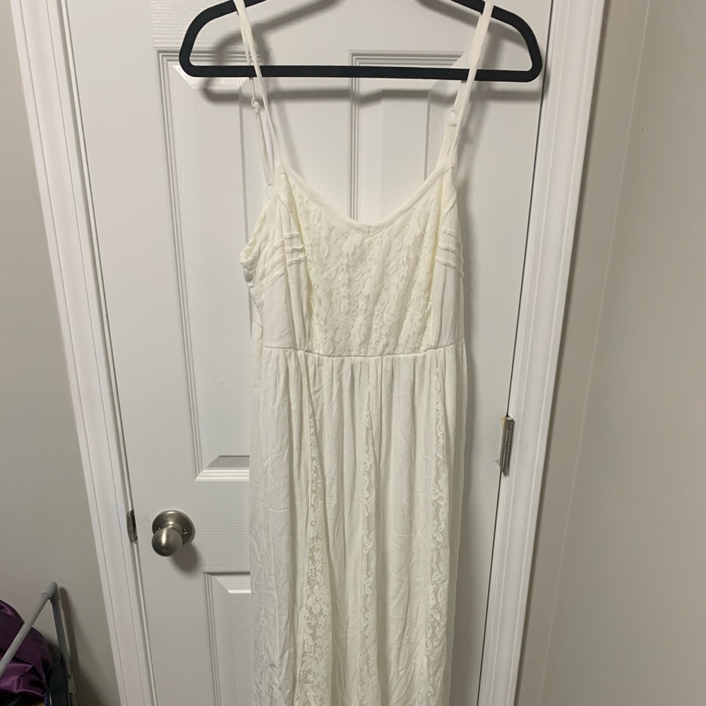 Torrid cream/white maxi dress